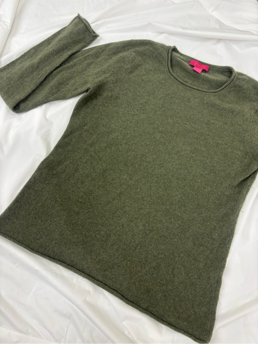 Cashmere Cache Olive 100% Cashmere Crewneck Sweater | Large